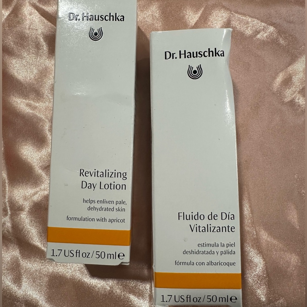 Revitalizing Day Lotion - Picture 3 of 6
